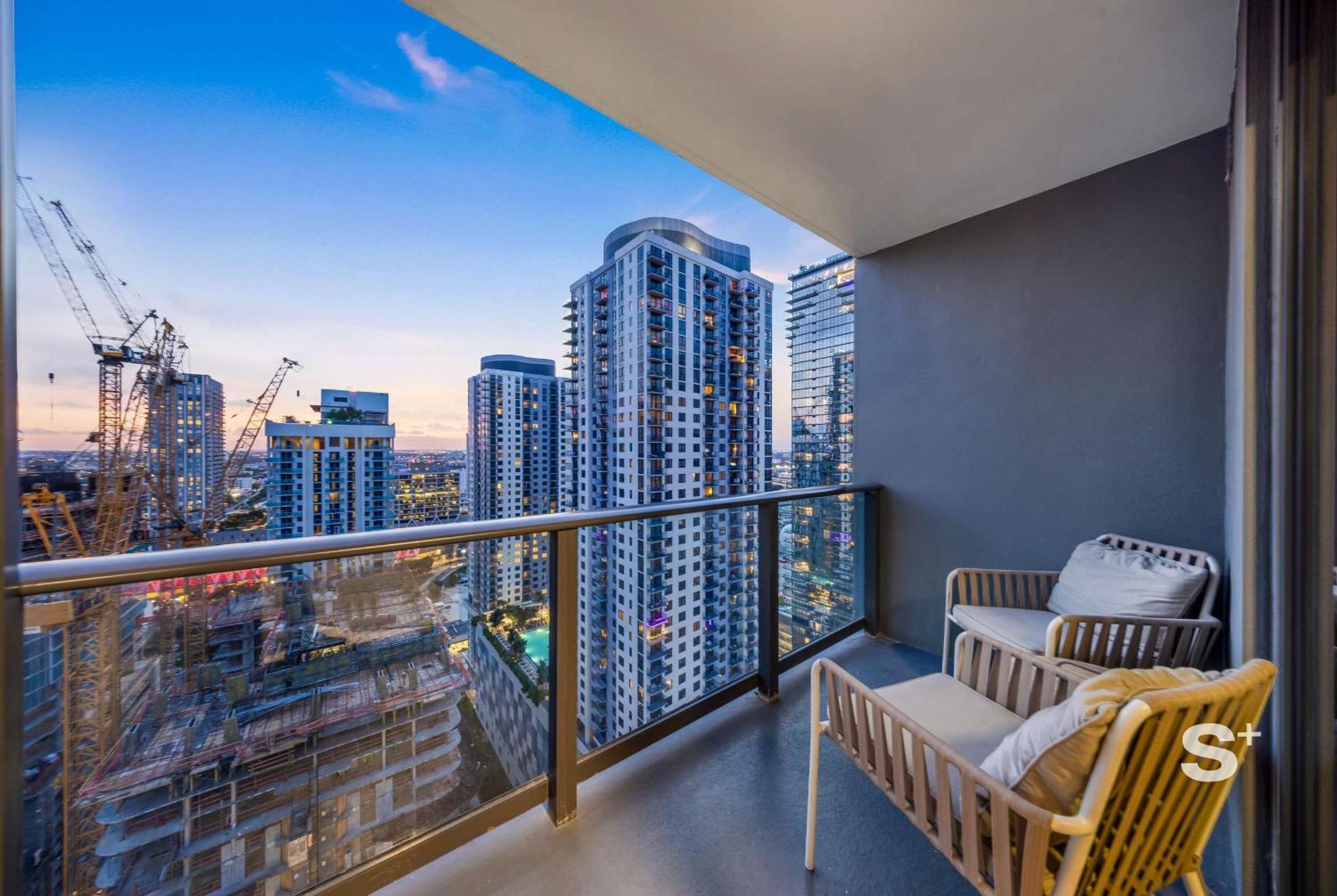 Modern Escape Chic 1-bd With Sunset Views * Miami