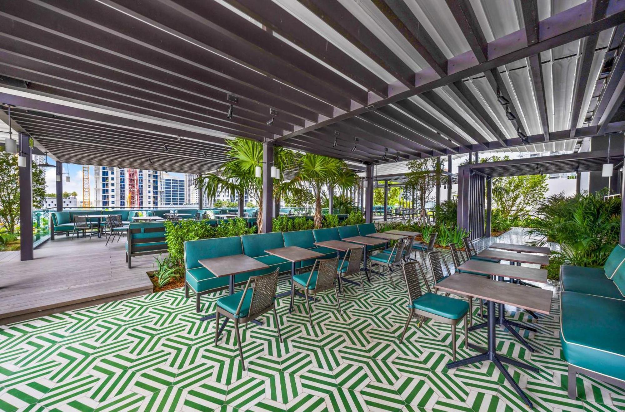 Modern Escape Chic 1-bd With Sunset Views Apartamento